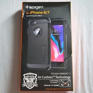 Spigen iPhone 8/7 Case